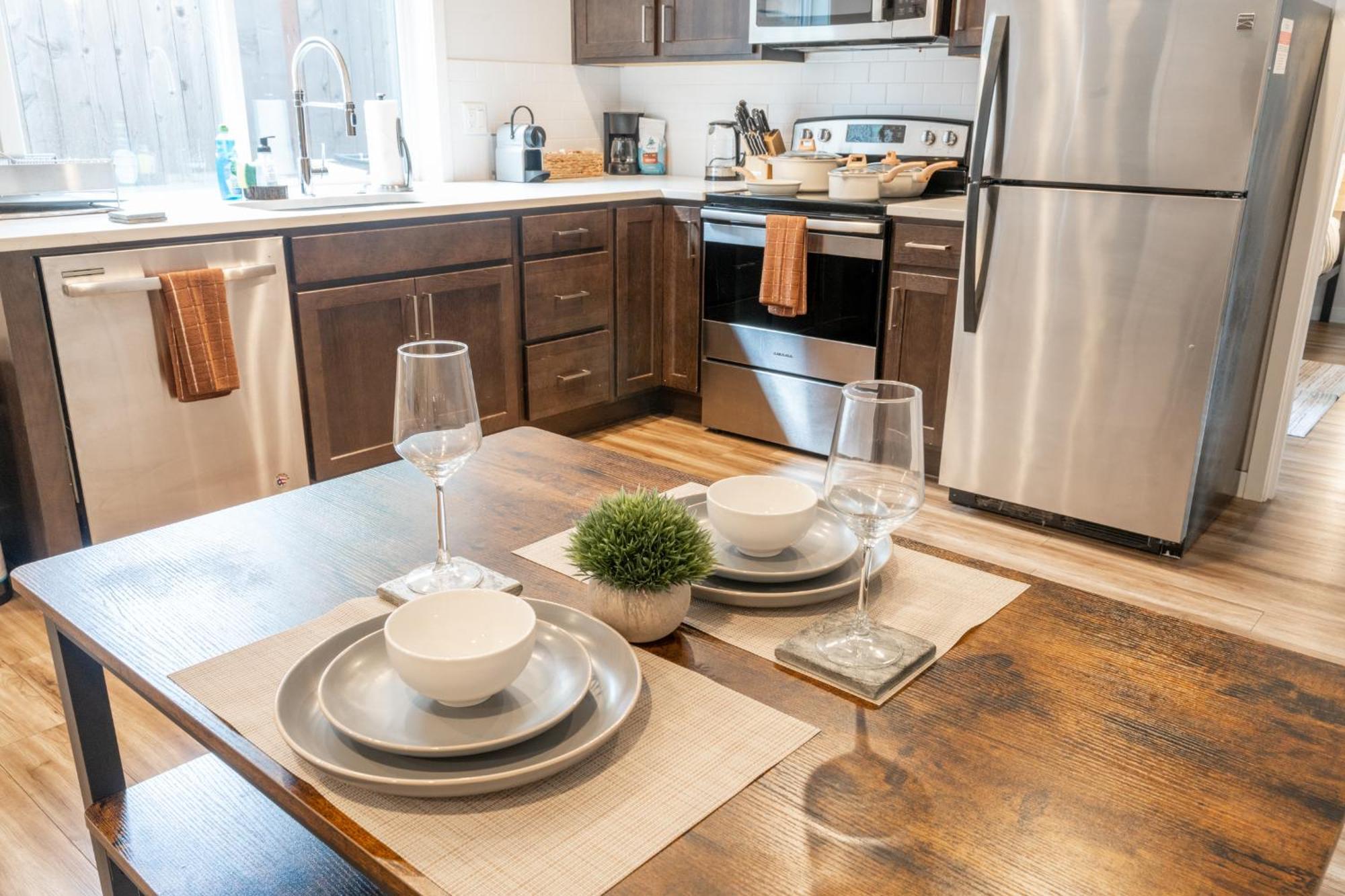 Walkable Next To Restaurants, Bars, And Shops! Holiday home *